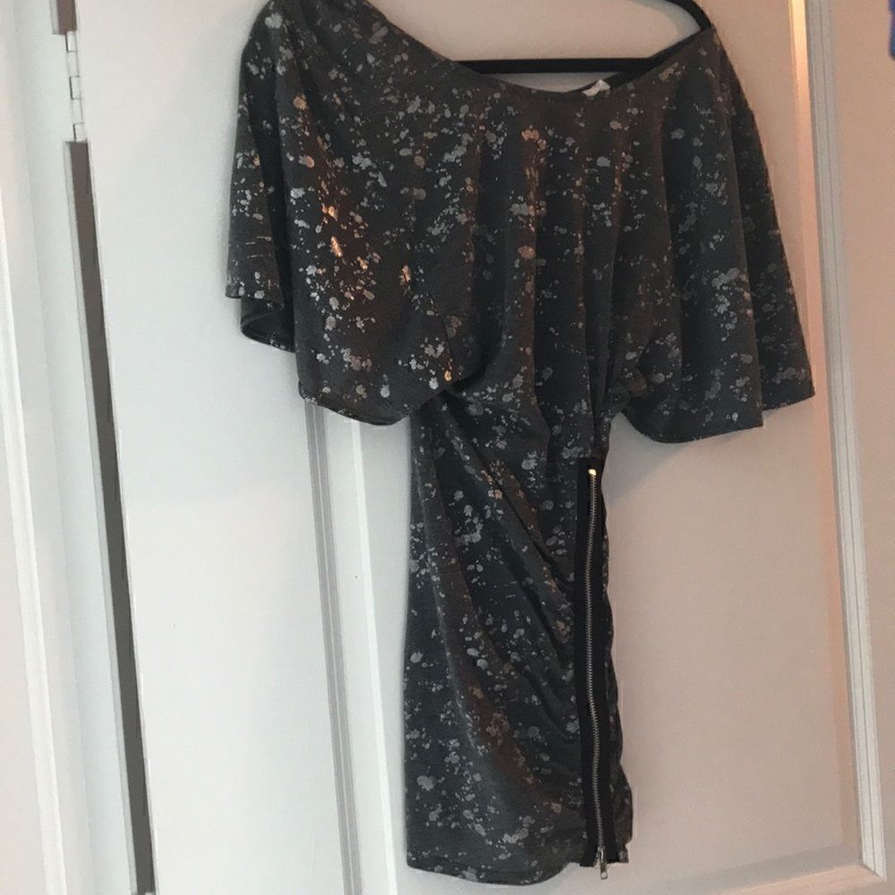 NEW Aqua - Grey Silver Black Dress w Zip - Small